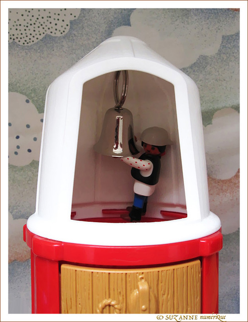 Un Oreiller, une Clochette, un Personnage et les Jouets s'animent -- 01/09/15