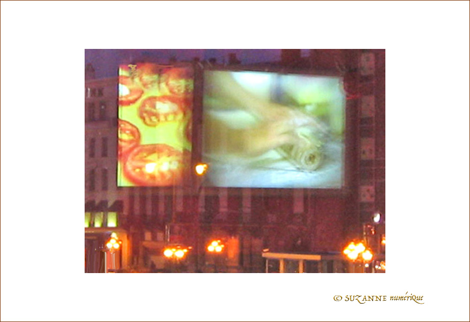 Dedans? Dehors? -- 06/10/05