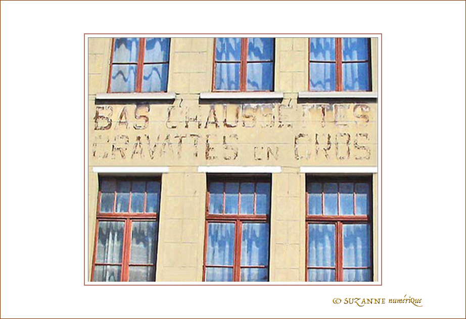 Bas, Chaussettes, Cravattes  -- 03/11/08
