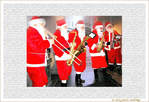 Le p�re No�l est ... un orchestre�?! -- 23/12/04
